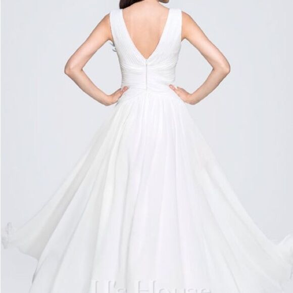 Jj's House Elegant White Evening Gown. Perfect for destination wedding! Sz 6. - Picture 6 of 13